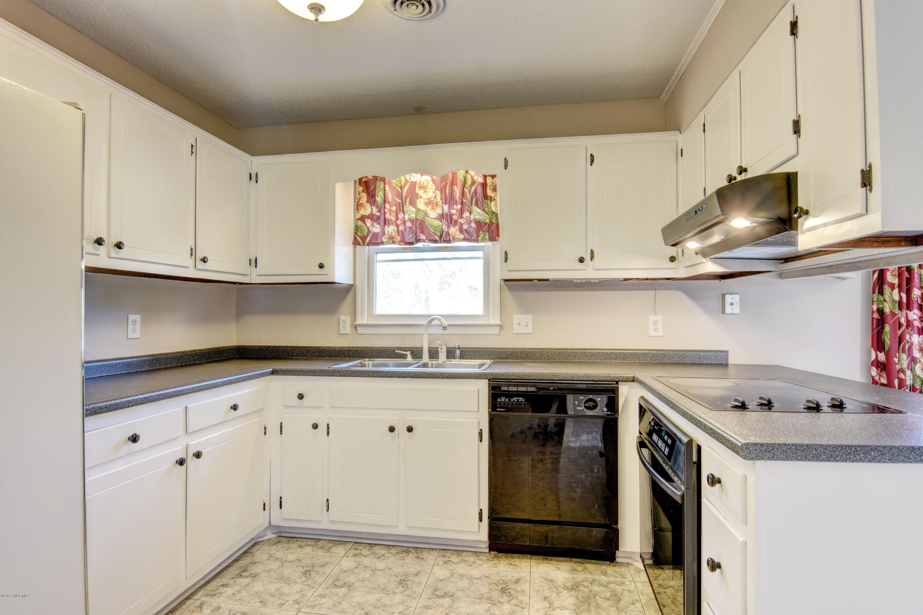 538 Kelly Road Wilmington, NC 28409 - Photo 13 of 29 538 Kelly Rd Wilmington NC-print-013-13-