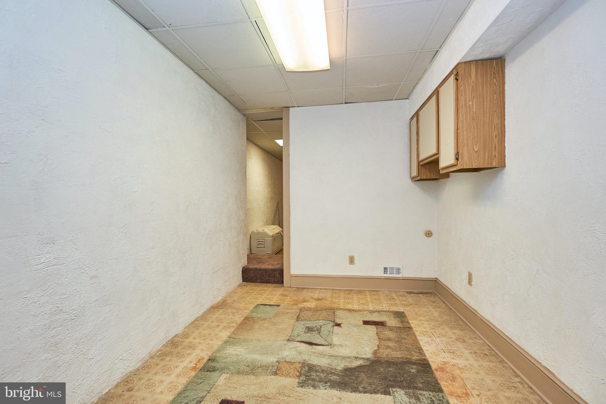 36716 North Fork Road Purcellville, VA 20132 - Photo 47 of 78 Craft Room or more storae