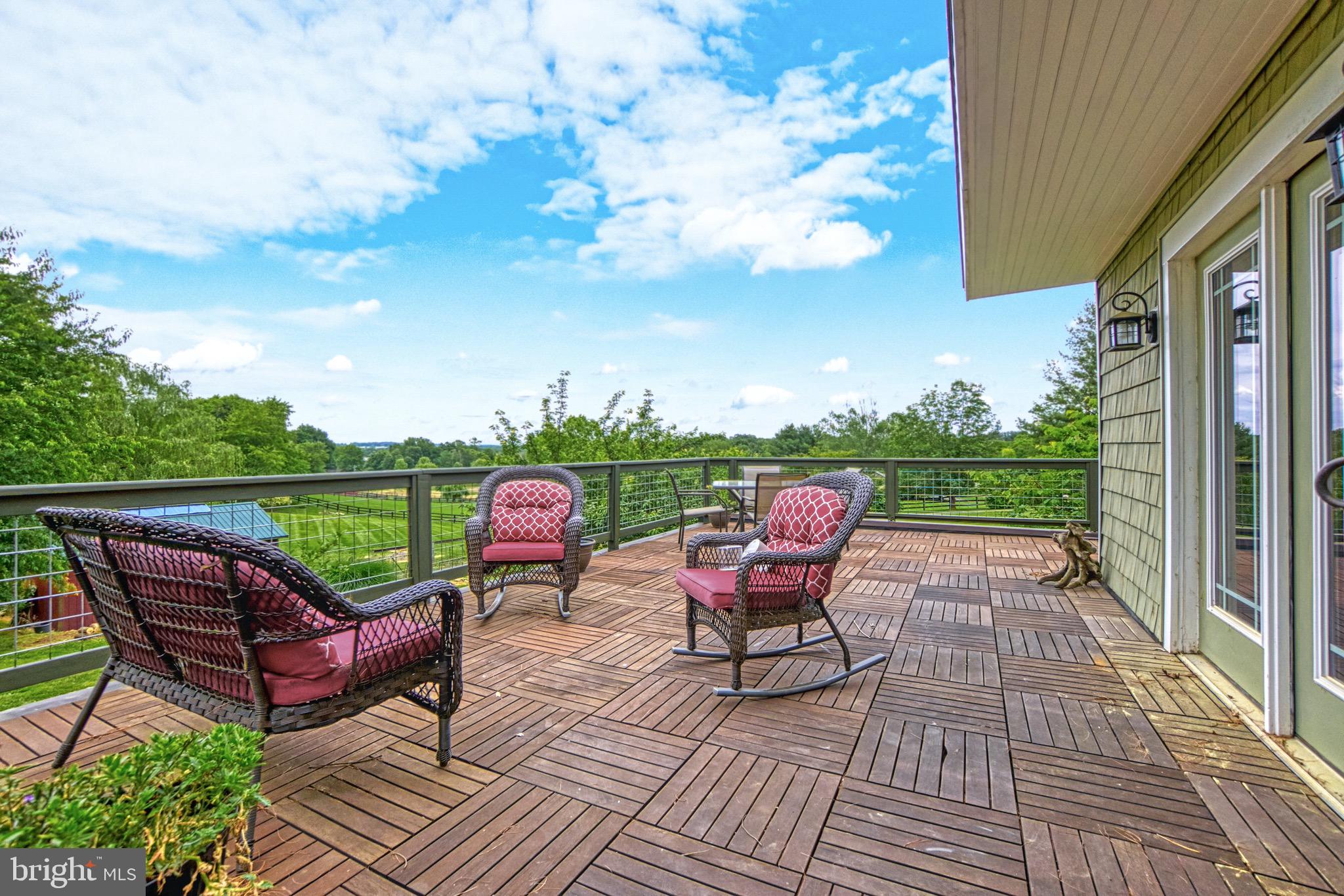 36716 North Fork Road Purcellville, VA 20132 - Photo 50 of 78 Epay Decking
