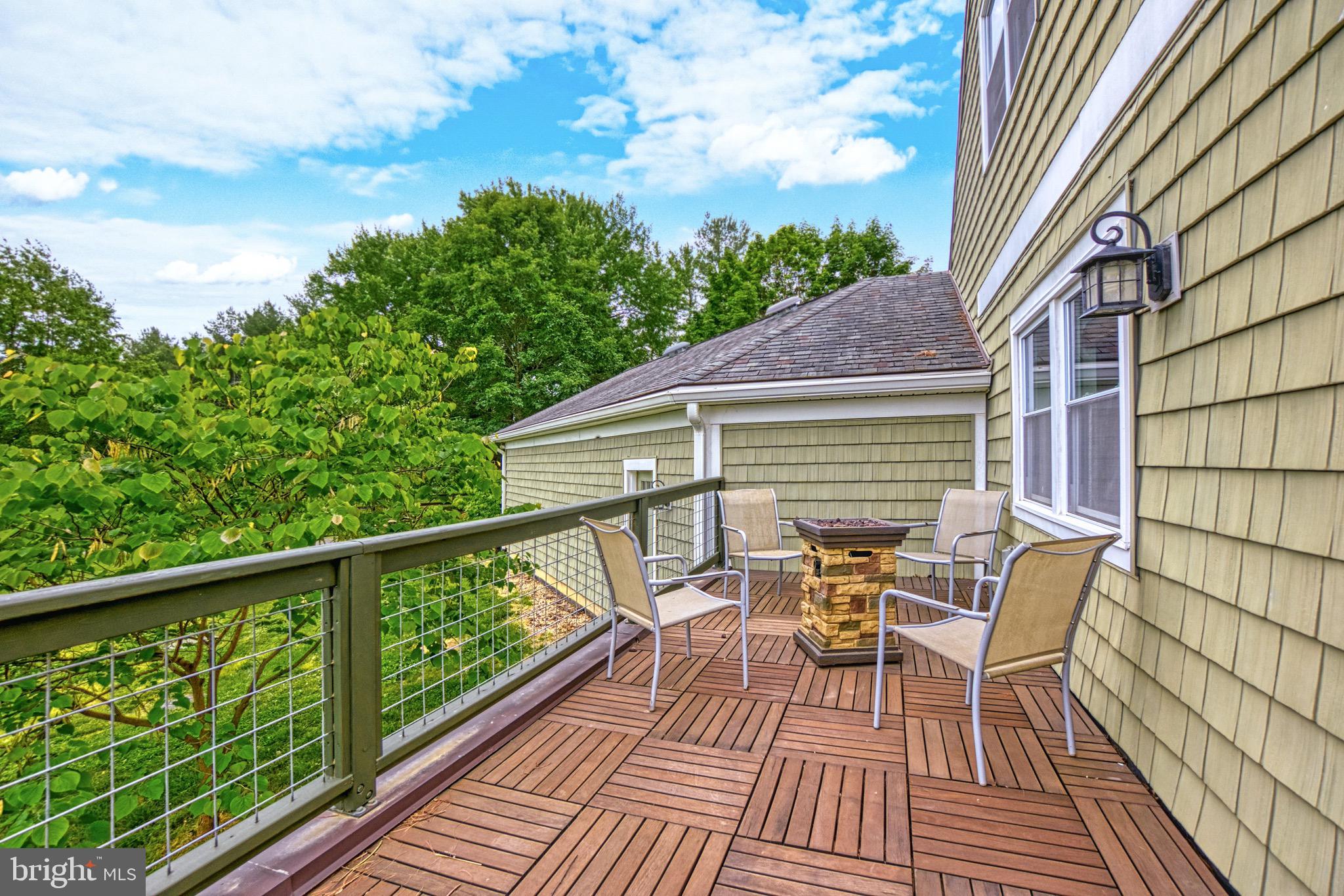 36716 North Fork Road Purcellville, VA 20132 - Photo 52 of 78 This Deck goes on and on