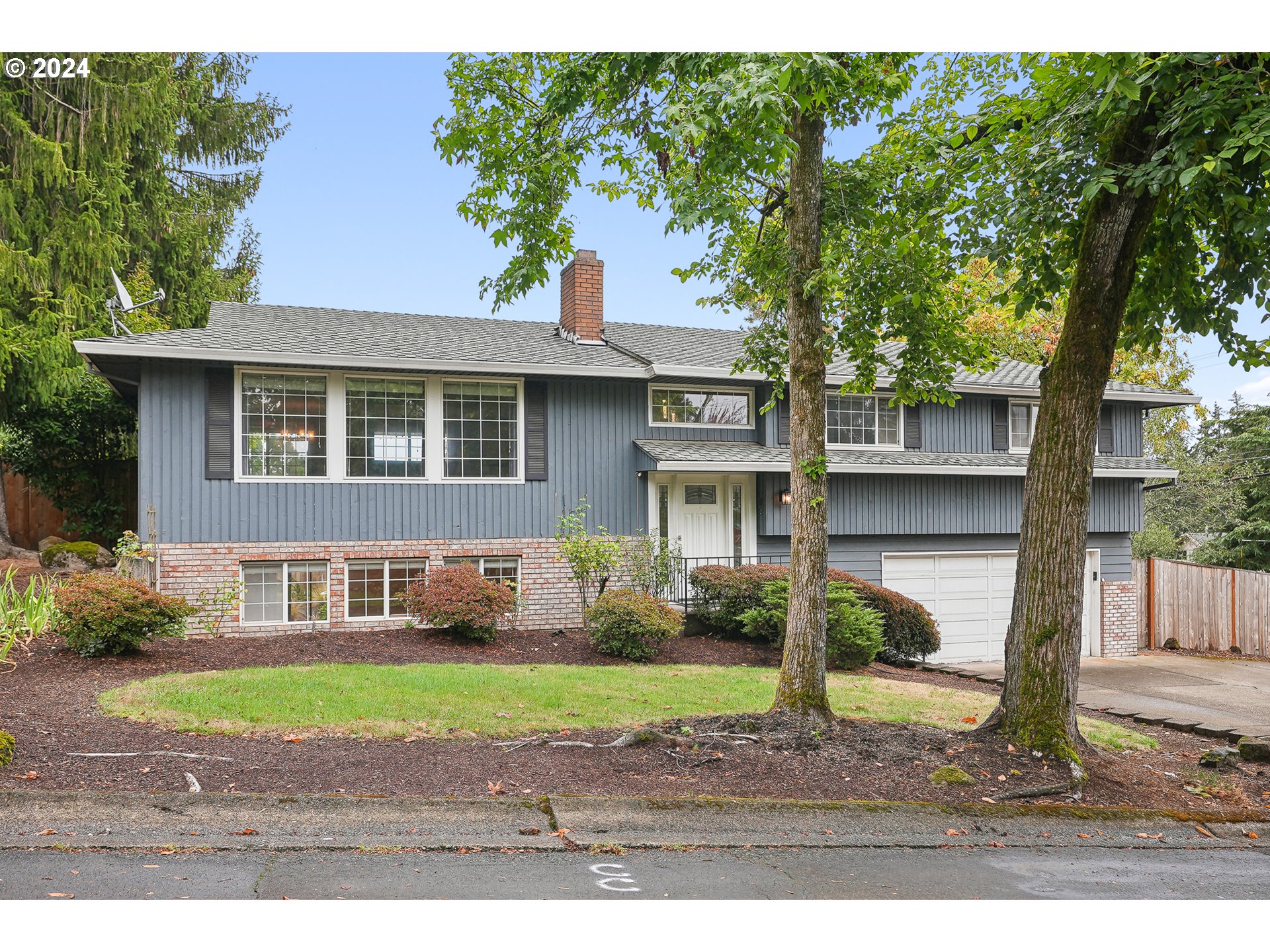 7450 Ridge Drive Gladstone, OR 97027 - Photo 1 of 44 Gallery Image 1