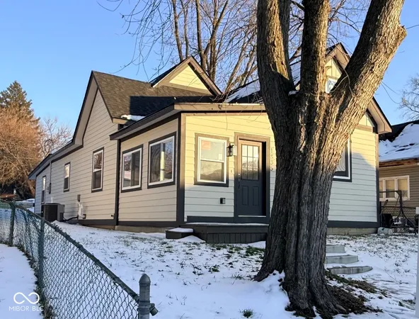 $2,300 | 1835 Applegate Street, Indianapolis, IN 46203
