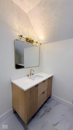 $2,300 | 1835 Applegate Street, Indianapolis, IN 46203