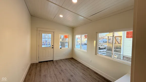 $2,300 | 1835 Applegate Street, Indianapolis, IN 46203