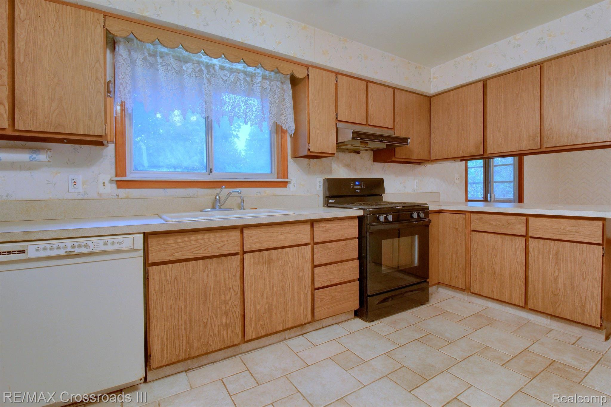 11544 Quirk Road Belleville, MI 48111 - Photo 16 of 35 Gallery Image 16