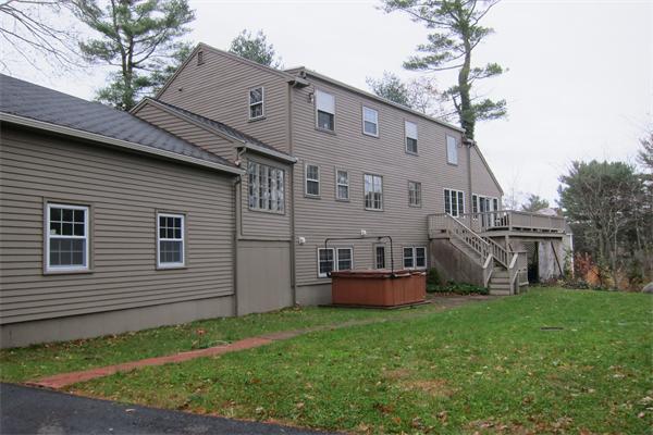 33 Hickory Hill Road Manchester, MA 01944 - Photo 14 of 15 Gallery Image 14