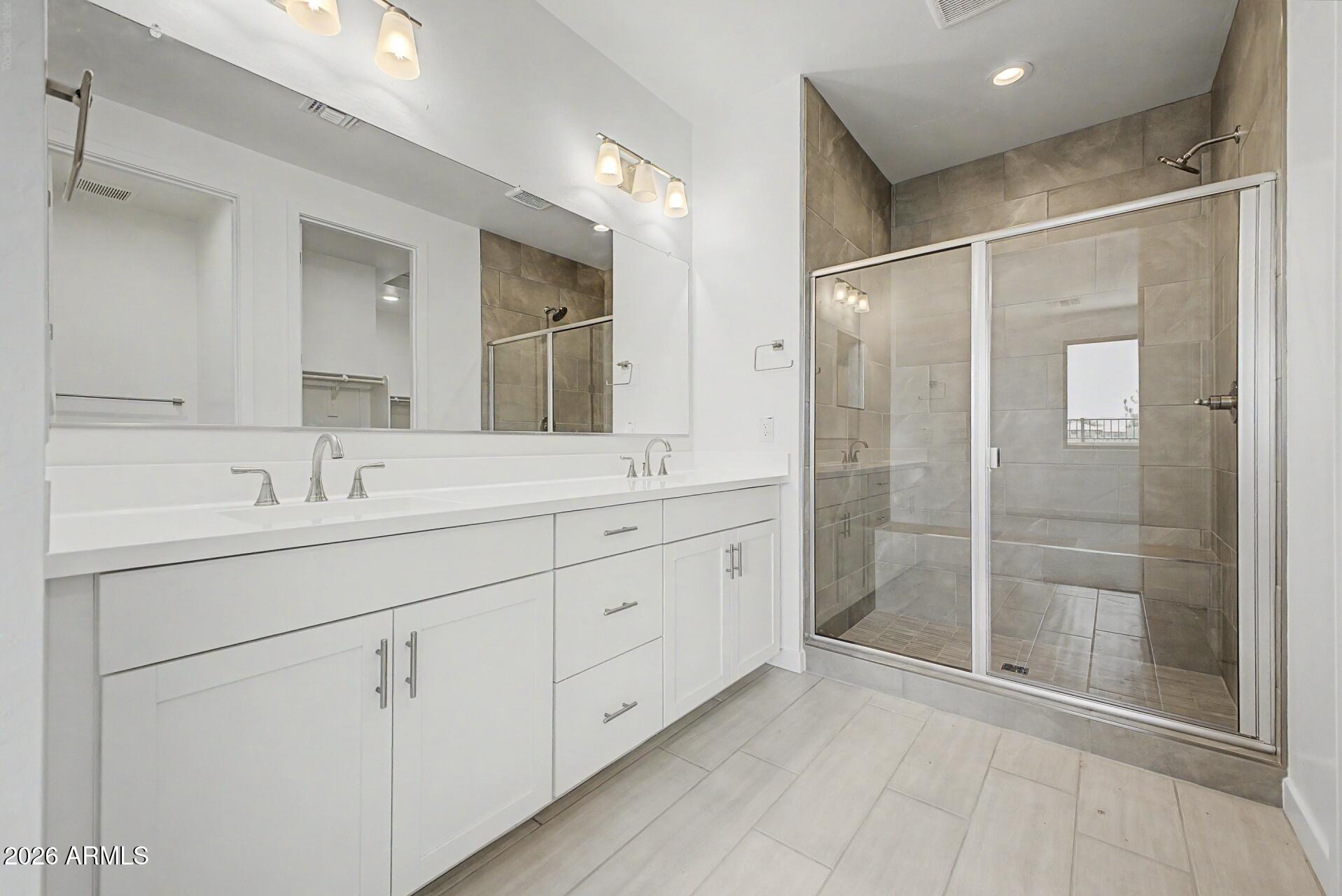 8037 West Granada Road Phoenix, AZ 85035 - Photo 12 of 37 17 - Granada 8037