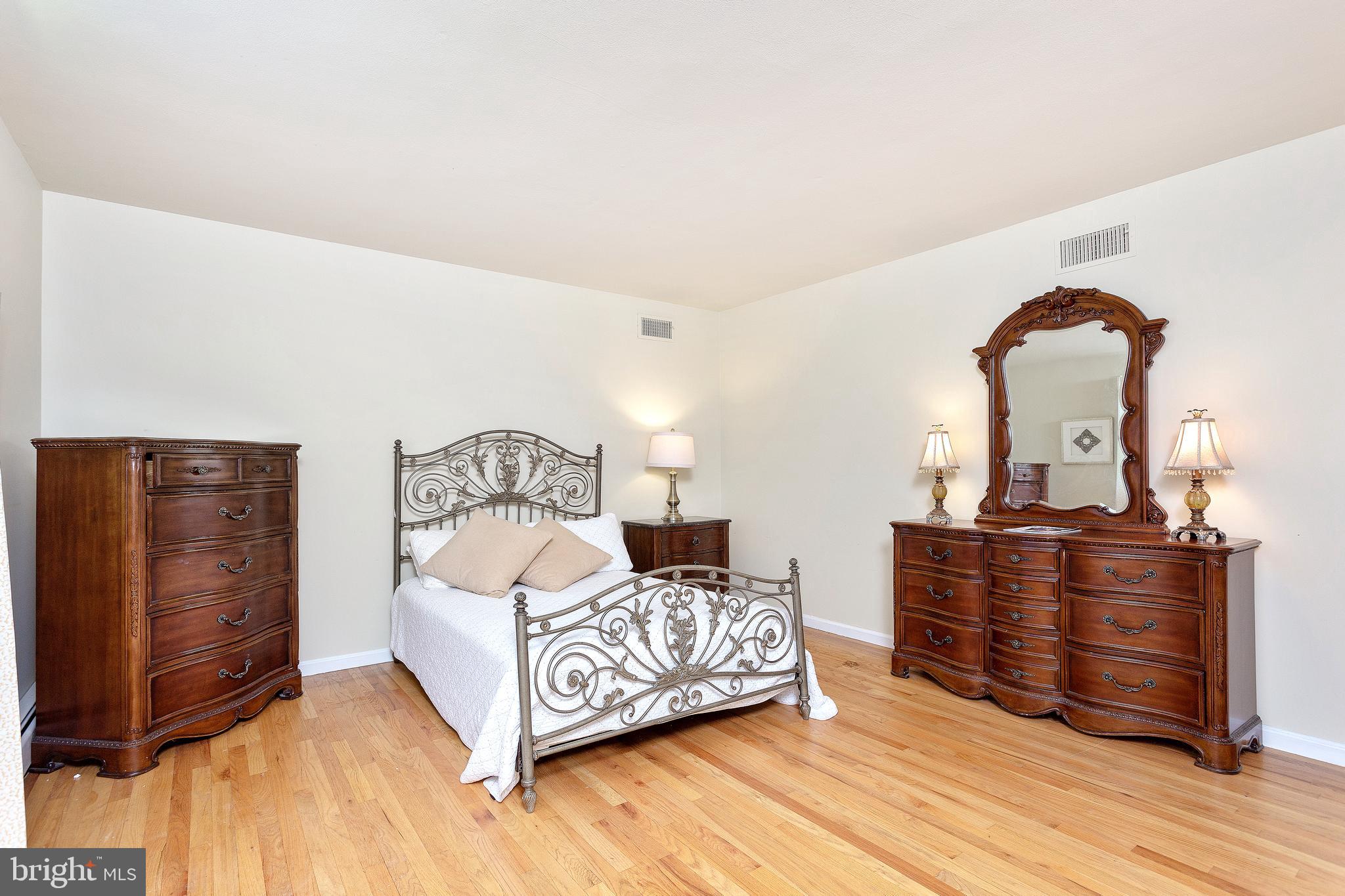 5 Mountainview Road Ewing, NJ 08628 - Photo 13 of 20