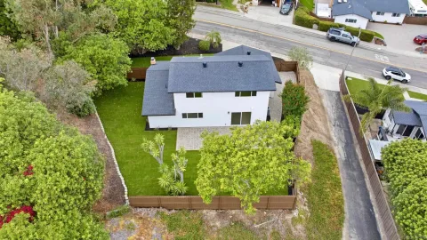 $1,785,000 | 2610 Chestnut Avenue, Carlsbad, CA 92010