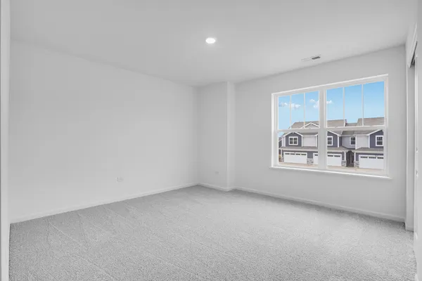 $382,900 | 804 Lindsay Lane, West Dundee, IL 60118