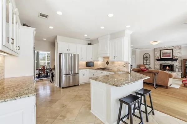$728,850 | 801 Bent Tree Drive, Euless, TX 76039