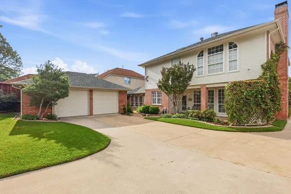 $709,500 | 801 Bent Tree Drive, Euless, TX 76039