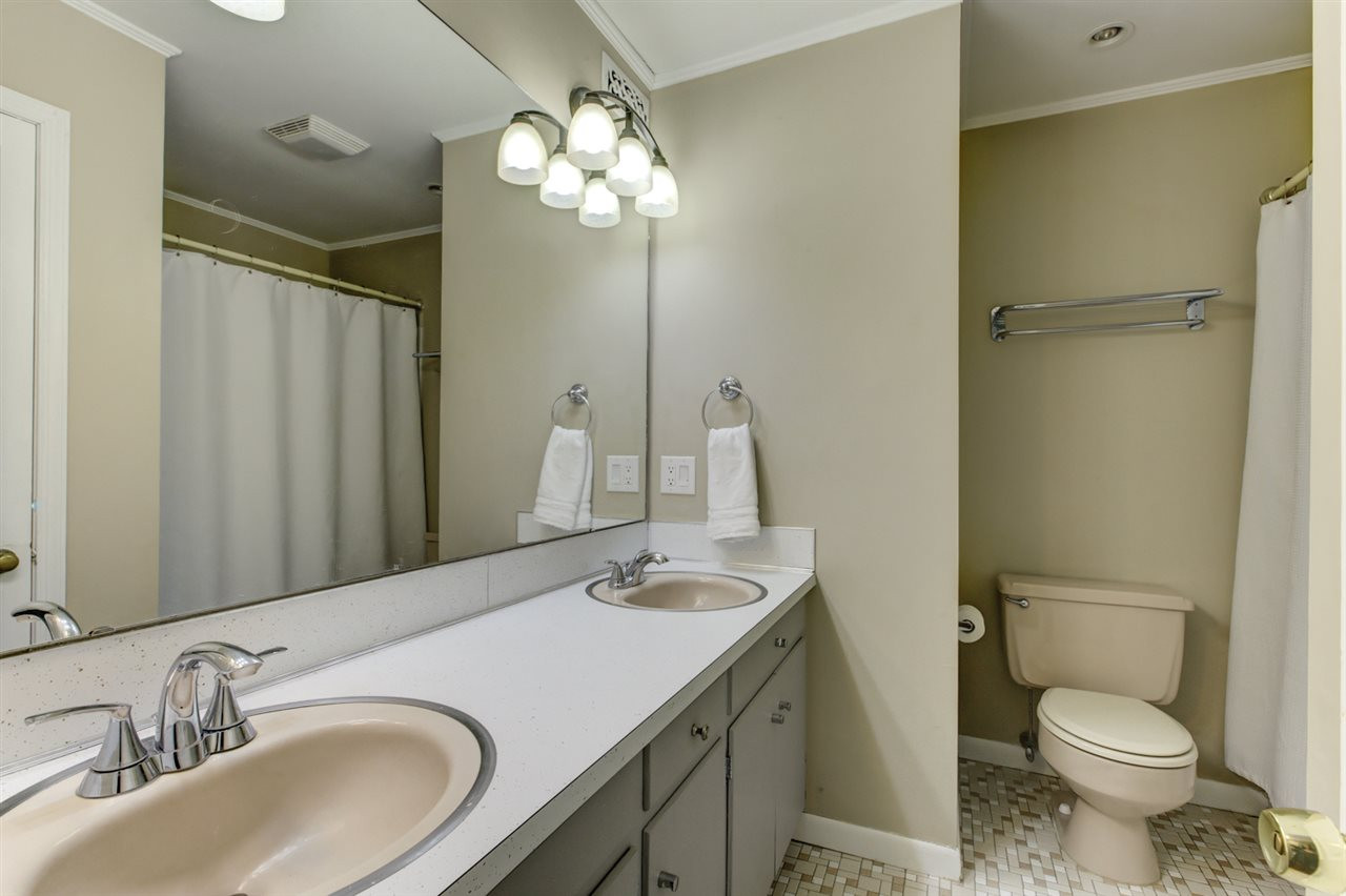 1207 Kingston Ridge Road Cary, NC 27511 - Photo 23 of 30 Bathroom