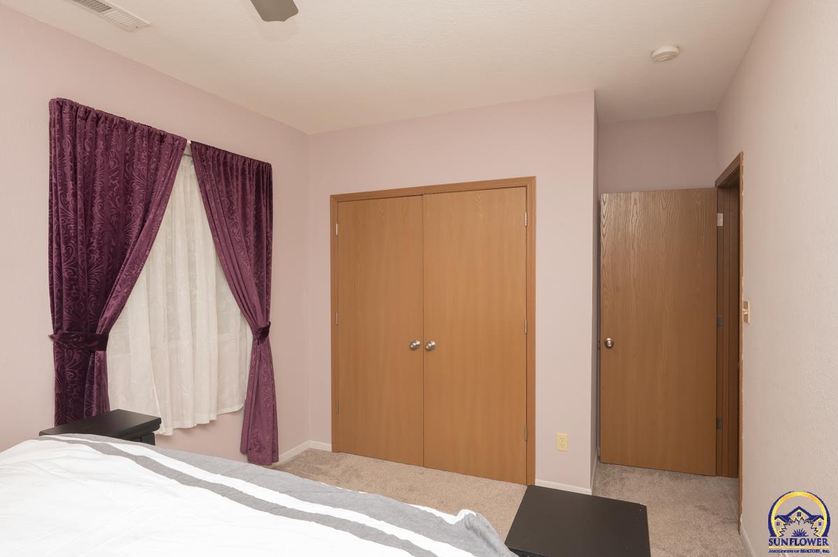 3336 Southeast Powell Street Topeka, KS 66605 - Photo 32 of 33