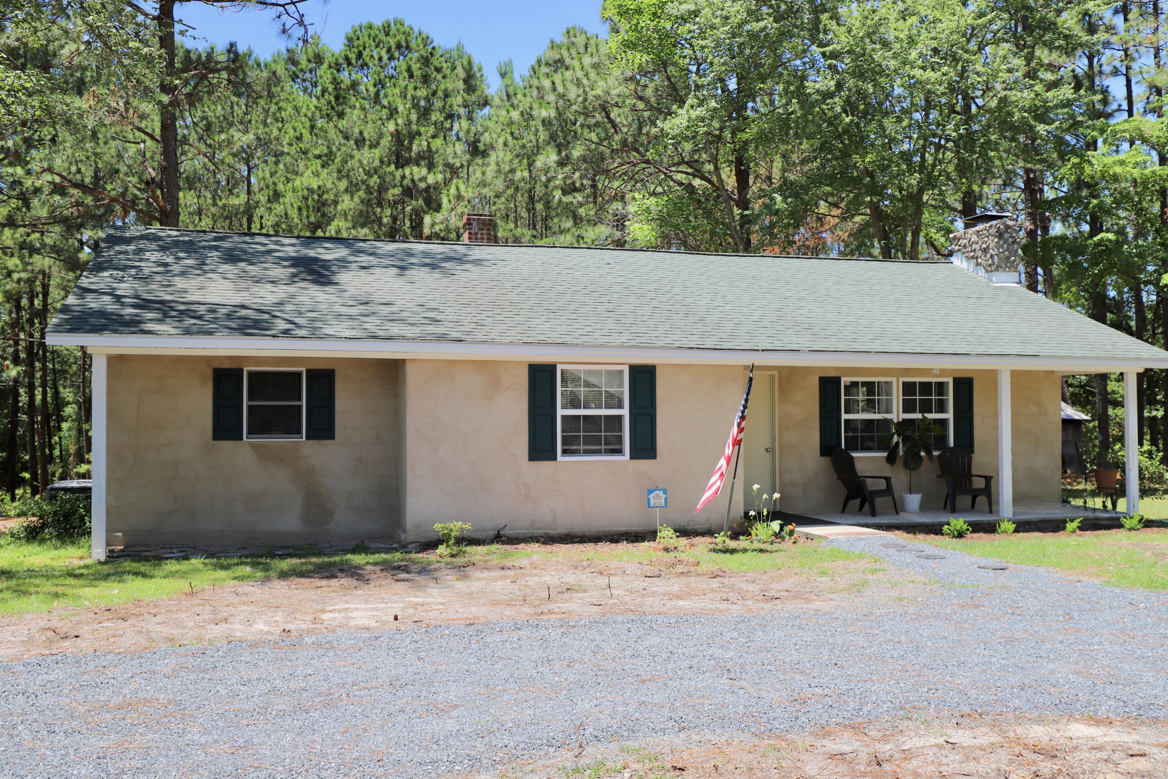 272 Sand Pit Road Aberdeen, NC 28315 - Photo 2 of 38 Front Side view