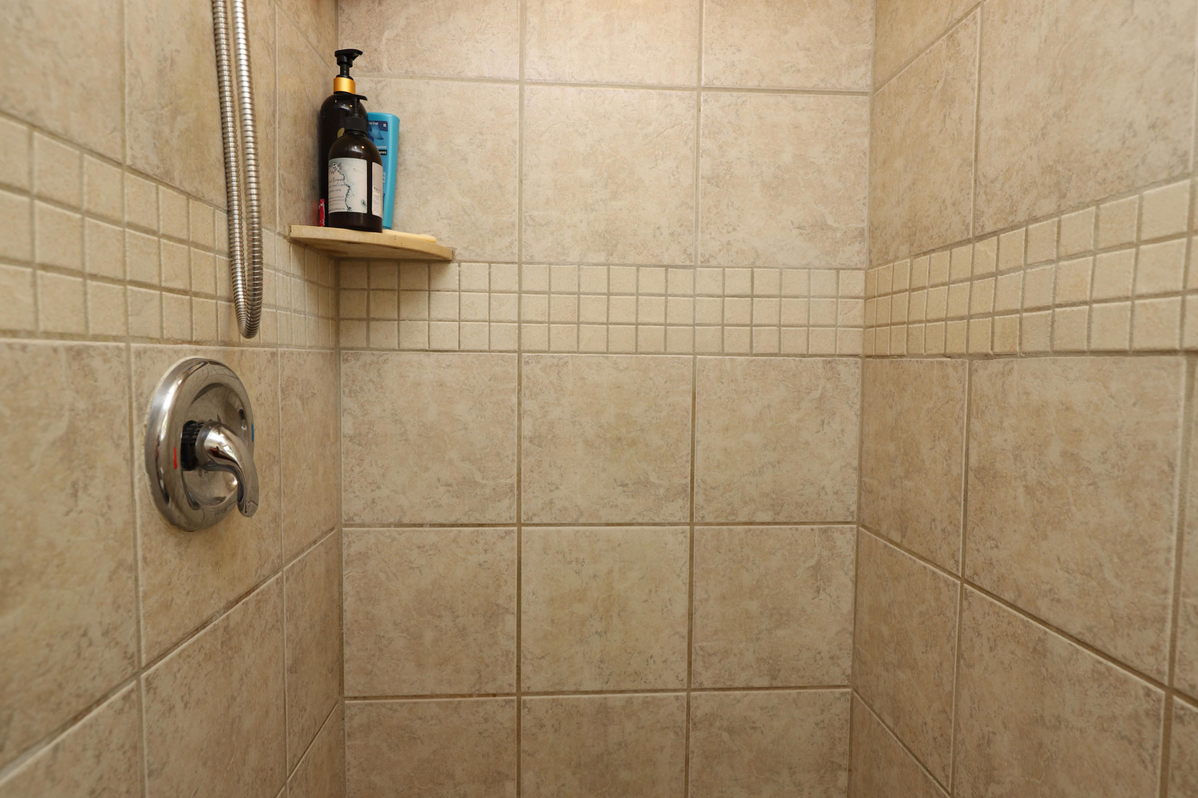 272 Sand Pit Road Aberdeen, NC 28315 - Photo 26 of 38 Bath Shower
