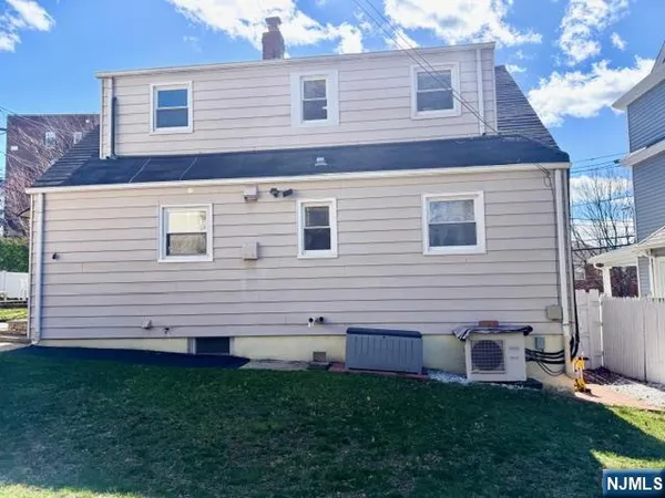 $4,200 | 54 Austin Street, Ridgefield Park, NJ 07660