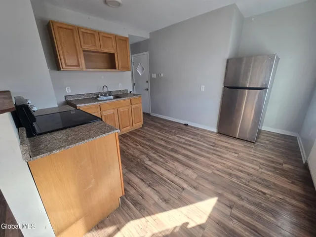 $1,175 | 9 Bayard Street, Unit 3, Amsterdam, NY 12010