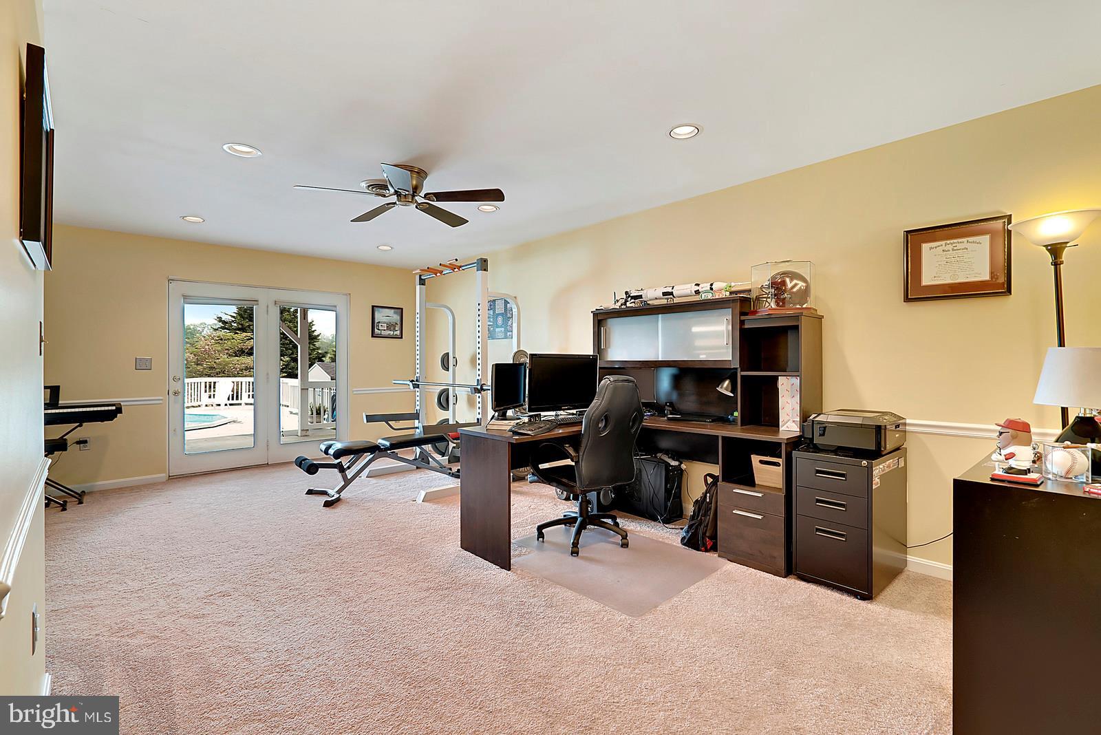 1145 Kesler Road Front Royal, VA 22630 - Photo 29 of 40 Family Room