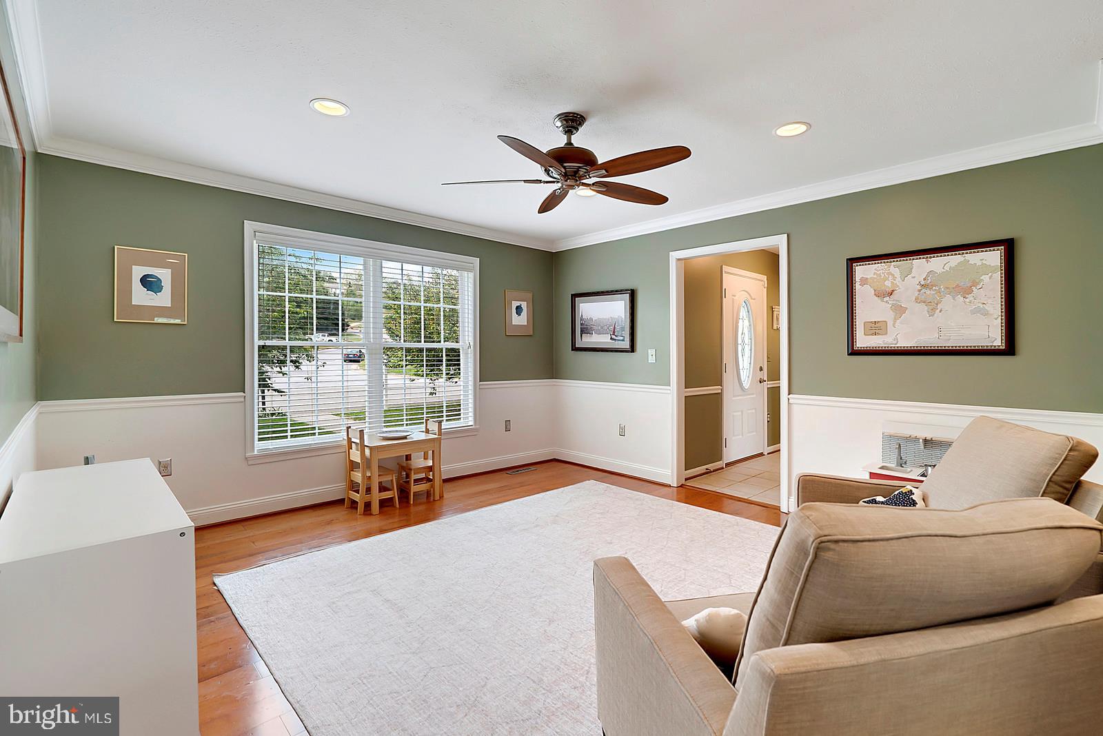 1145 Kesler Road Front Royal, VA 22630 - Photo 9 of 40 Living Room