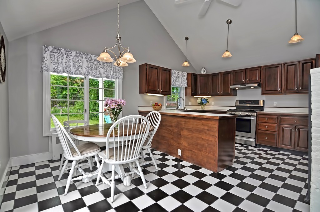 68 Harding Street Medfield, MA 02052 - Photo 2 of 29 Gallery Image 2