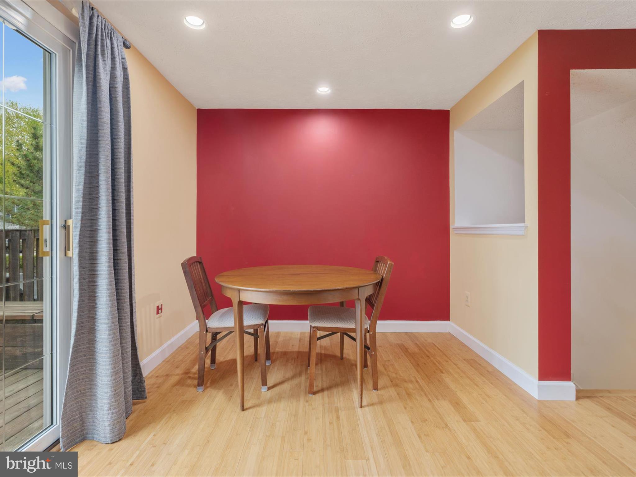 653 Willowby Run Pasadena, MD 21122 - Photo 13 of 31 a workspace with furniture and wooden floor