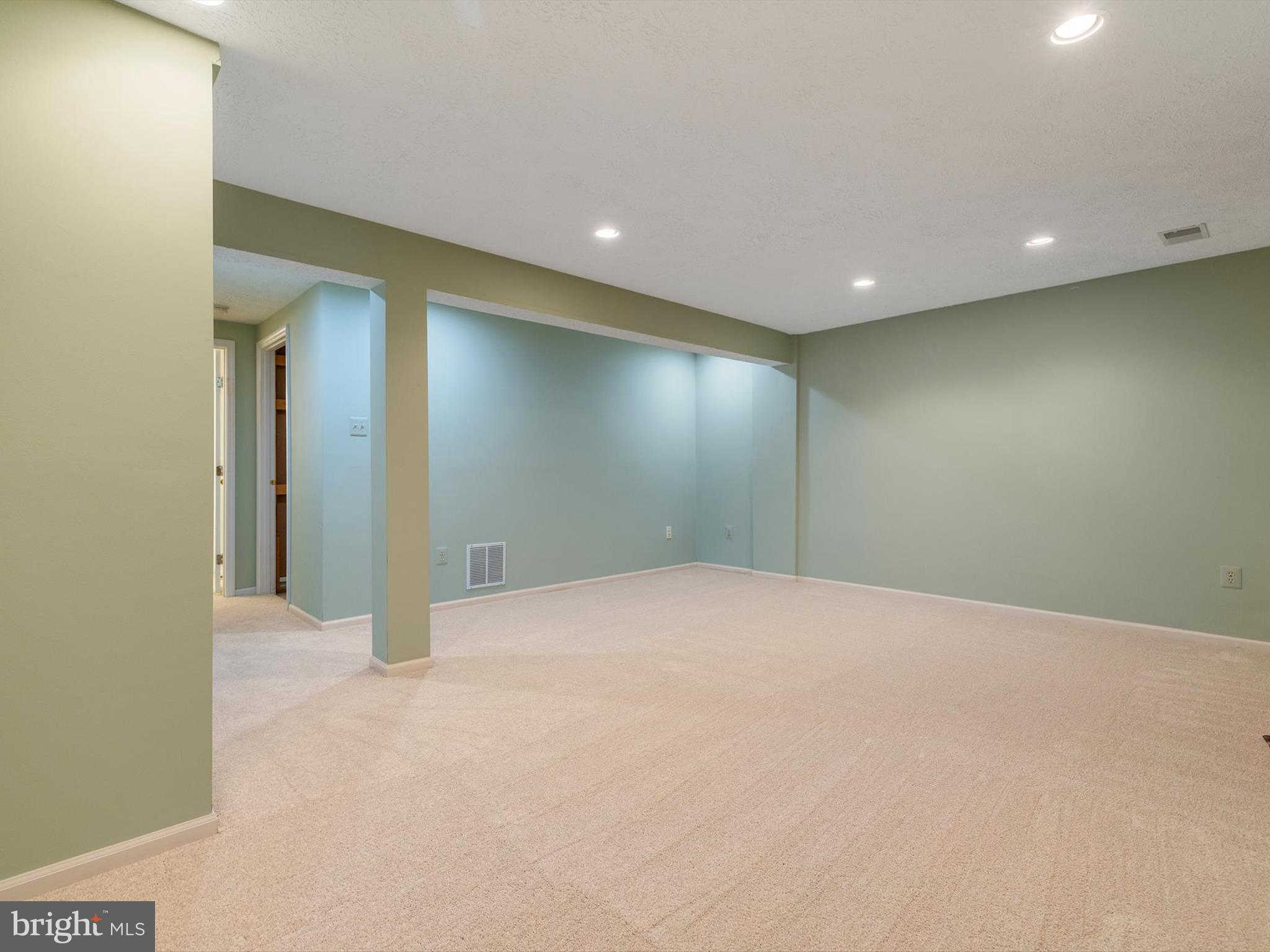 653 Willowby Run Pasadena, MD 21122 - Photo 27 of 31 a view of an empty room