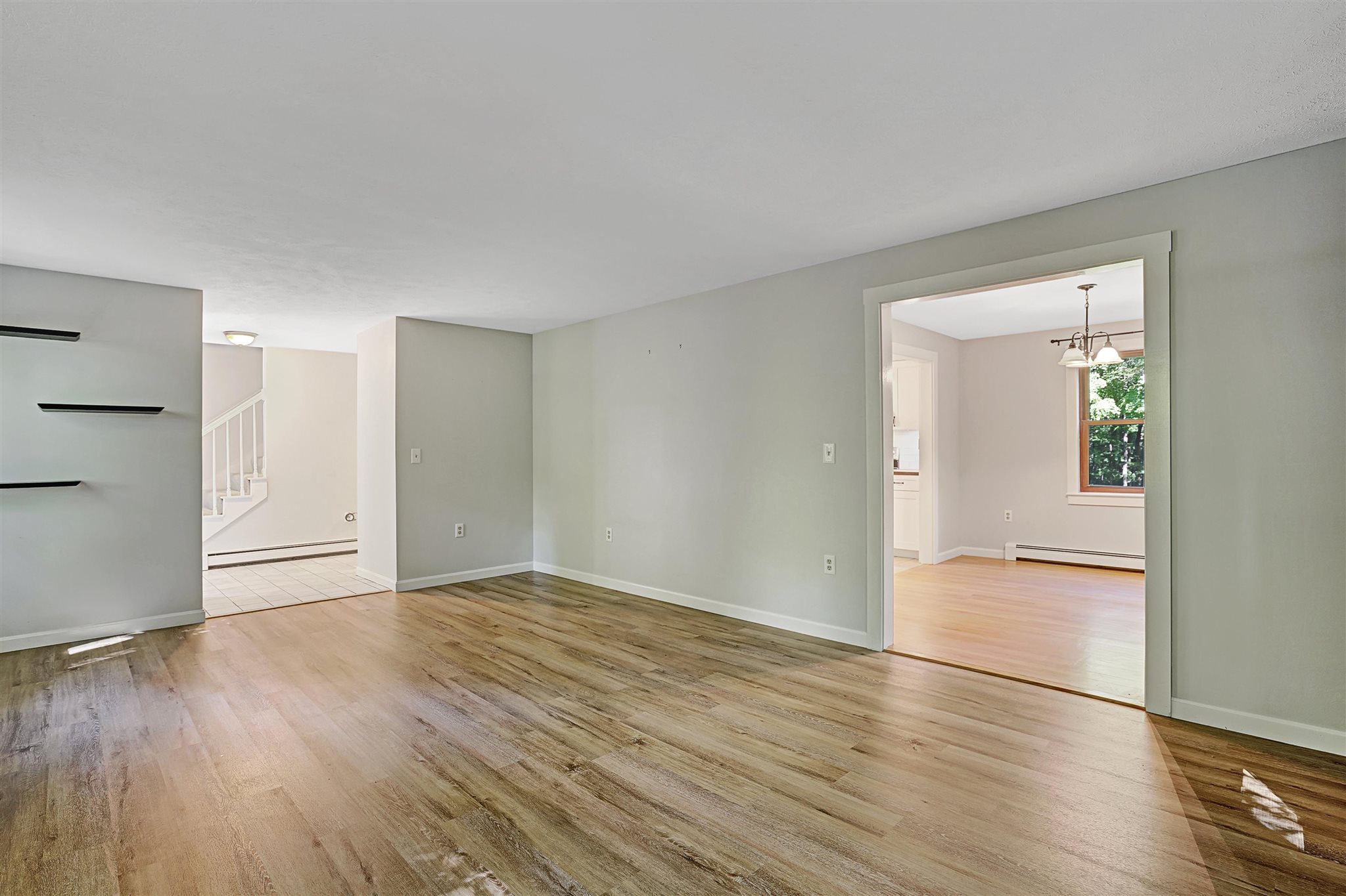 39 Dennison Road New Boston, NH 03070 - Photo 4 of 36