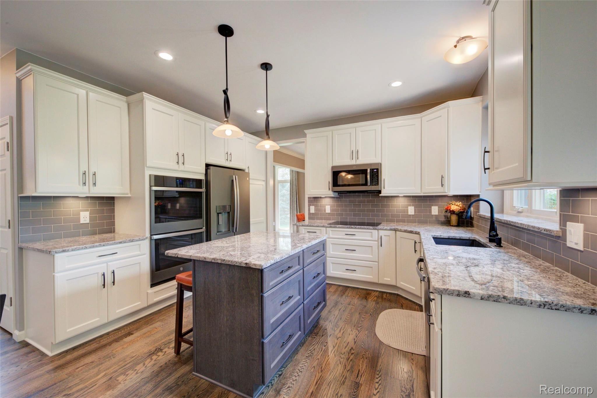 6649 Kennesaw Road Canton, MI 48187 - Photo 17 of 61 16 Kitchen.jpg