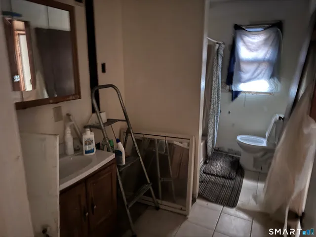 $299,000 | 62 Robert Treat Parkway, Milford, CT 06460