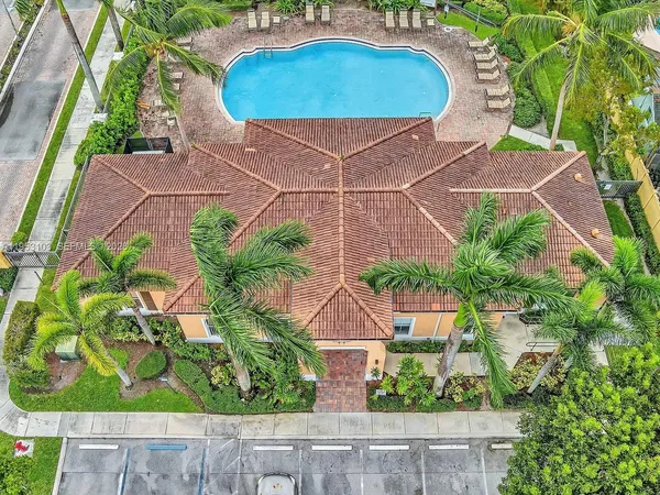 $2,150 | 3561 Forest Hill Boulevard, Unit 80, Palm Springs, FL 33406