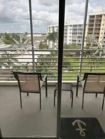 $310,000 | 2731 Northeast 14th Street Causeway, Unit 612, Pompano Beach, FL 33062