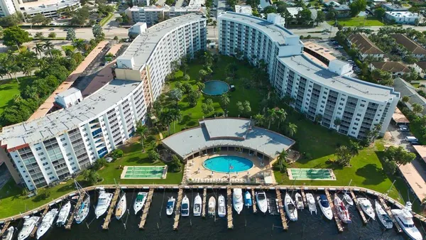 $310,000 | 2731 Northeast 14th Street Causeway, Unit 612, Pompano Beach, FL 33062