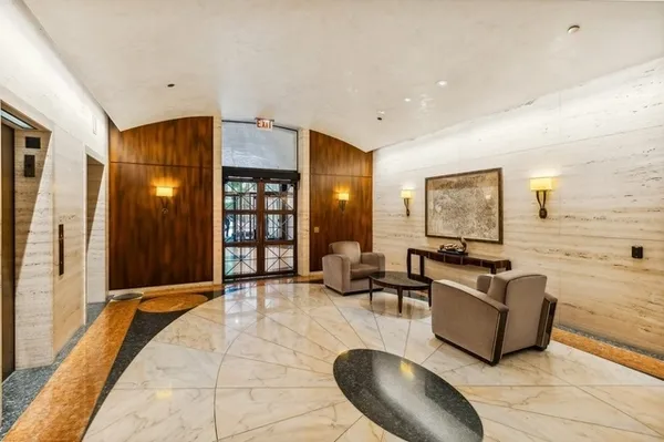 $1,995,000 | 180 East Pearson Street, Unit 6401, Chicago, IL 60611