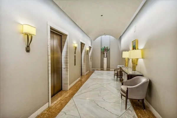 $1,995,000 | 180 East Pearson Street, Unit 6401, Chicago, IL 60611