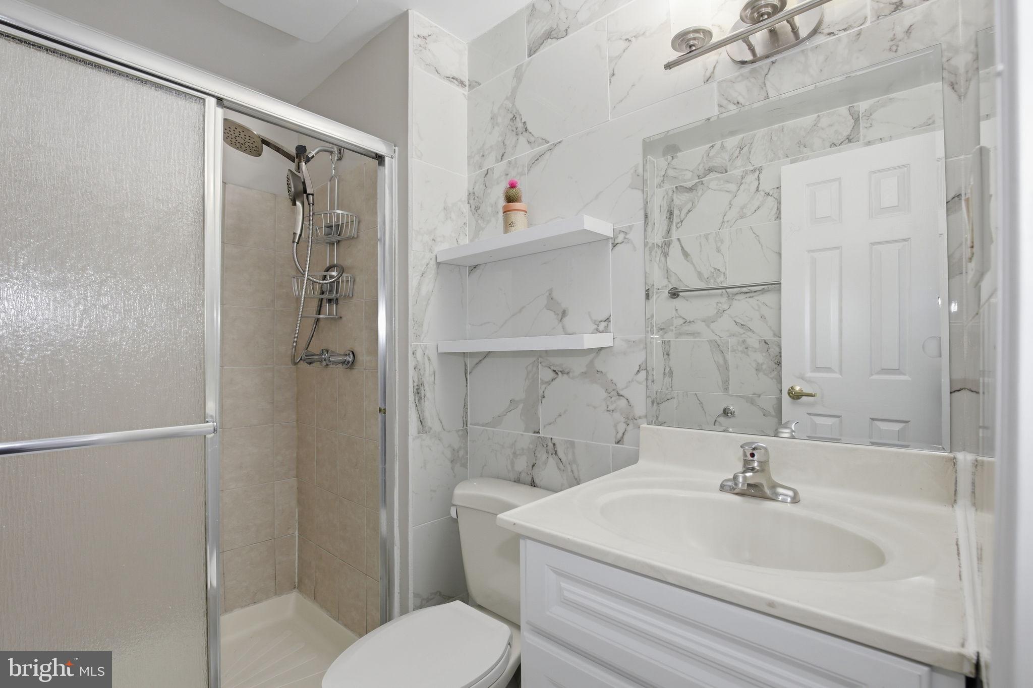 9087 Centerway Road Gaithersburg, MD 20879 - Photo 32 of 55 primary full bath
