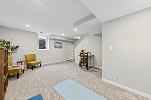$225,000 | 996 Cleveland Avenue South, St. Paul, MN 55116