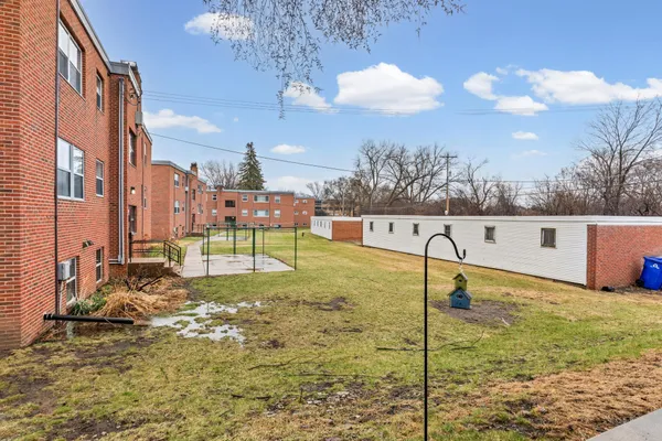 $225,000 | 996 Cleveland Avenue South, St. Paul, MN 55116