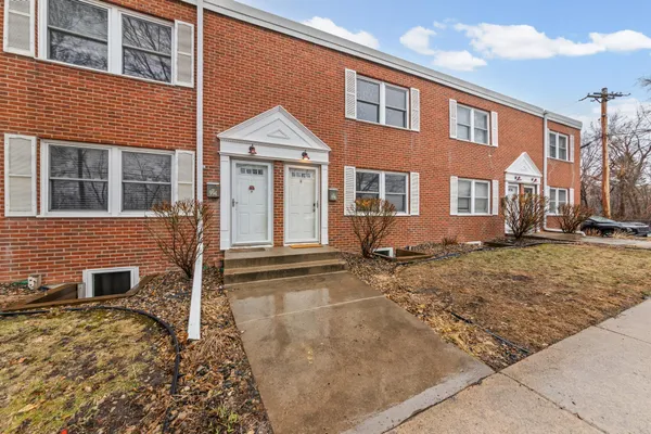 $225,000 | 996 Cleveland Avenue South, St. Paul, MN 55116