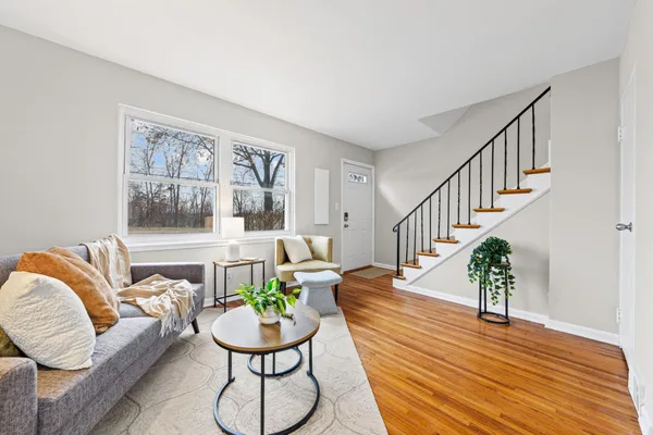 $225,000 | 996 Cleveland Avenue South, St. Paul, MN 55116
