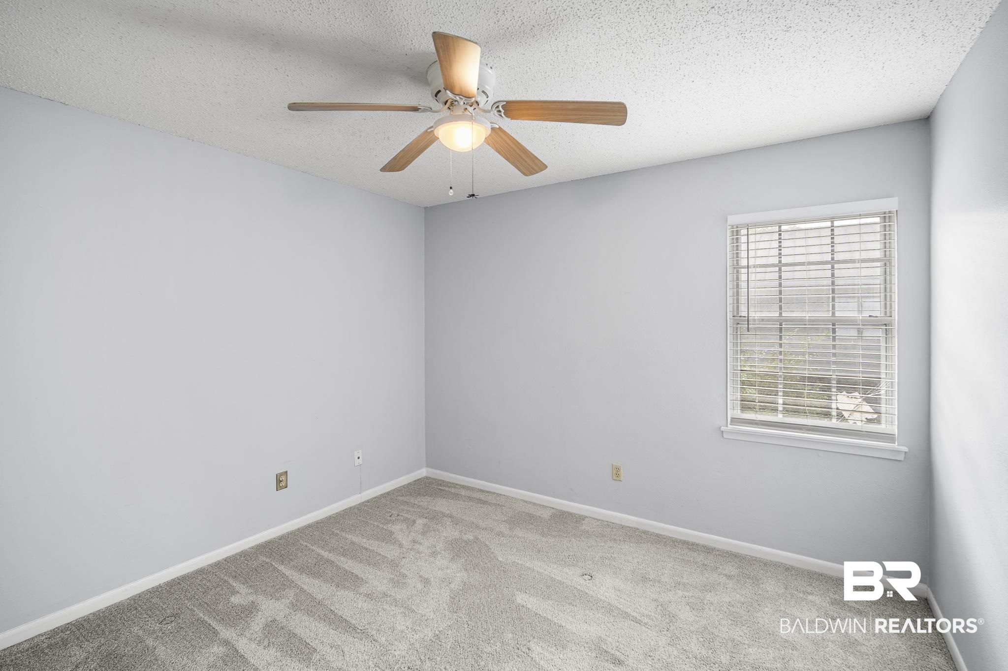 4017 Cottage Hill Road, Unit 68 Mobile, AL 36609 - Photo 17 of 36 Guest Bedroom