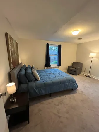 $3,950 | 486 Main Street, Unit B, Winooski, VT 05446