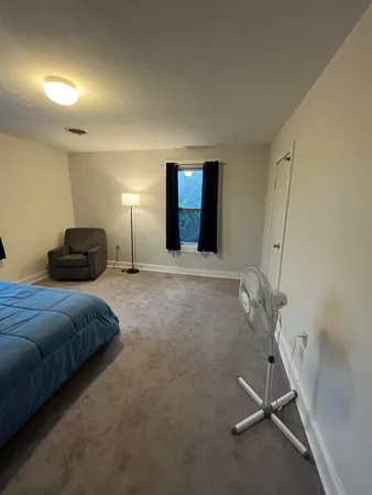 $3,950 | 486 Main Street, Unit B, Winooski, VT 05446