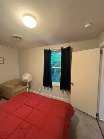 $3,950 | 486 Main Street, Unit B, Winooski, VT 05446