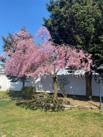 $729,000 | 103 Ranch Lane, Levittown, NY 11756