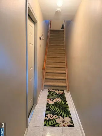 $4,000 | 424 Page Avenue, Lyndhurst, NJ 07071