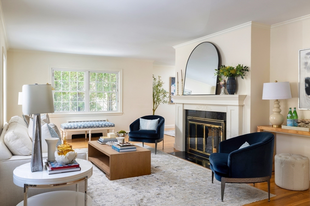 137 Hagen Road Newton, MA 02459 - Photo 2 of 16 Gallery Image 2