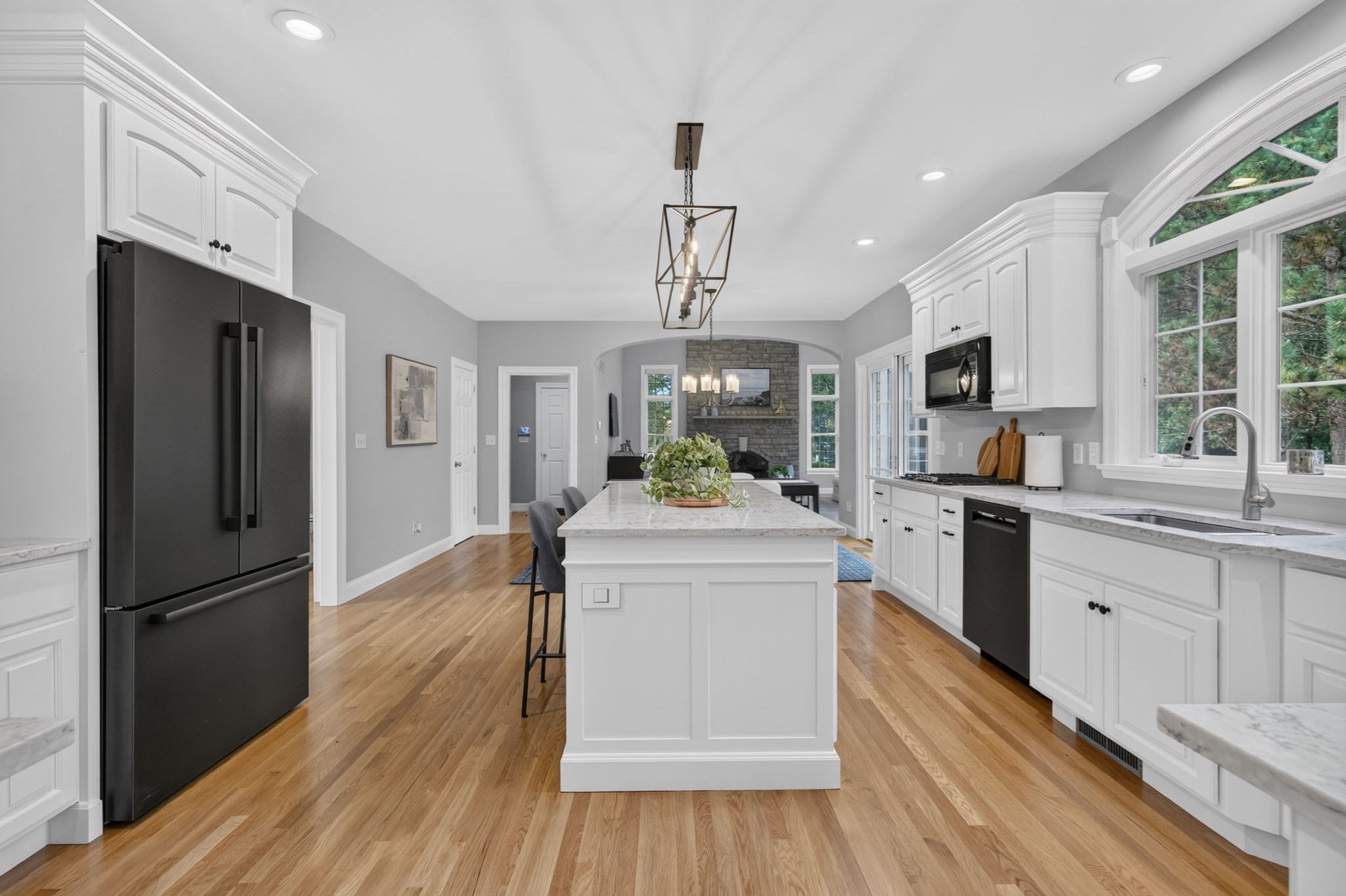 25 Thistle Road North Andover, MA 01845 - Photo 10 of 42 Gallery Image 10