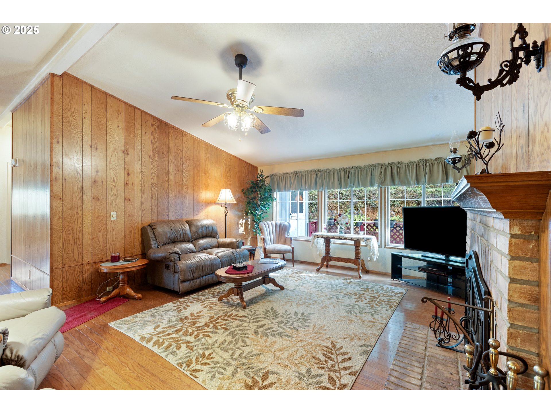 1941 Byron Creek Road Winston, OR 97496 - Photo 12 of 48