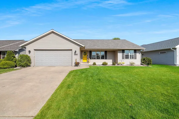 $399,900 | 2357 Daytona Speedway, De Pere, WI 54115
